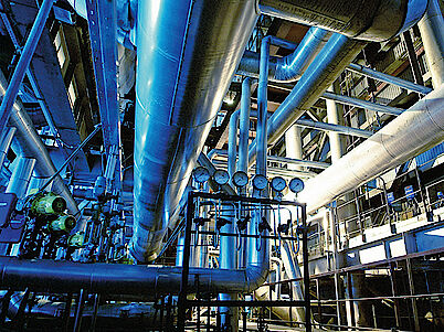 Planning and design of sophisticated process engineering plants 
