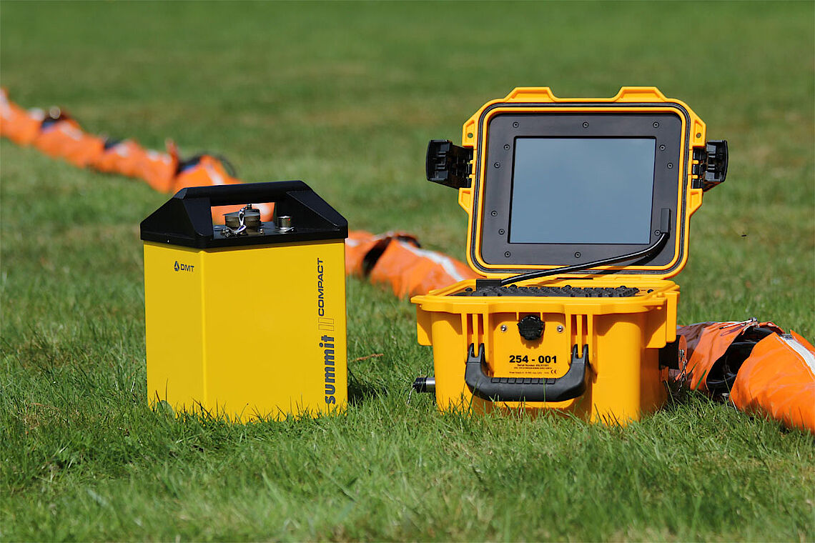 Geotechnical monitoring equipment