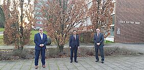 Jens-Peter Lux, Geschäftsführer DMT GROUP; Botschafter von Kasachstan H.E. Dauren Karipov; Dr. Maik Tiedemann, CEO DMT GROUP