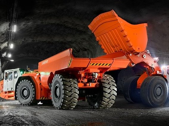 Carregadeira Elétrica, Toro LH625iE, da Sandvik. Fonte:Planta De Equipament.