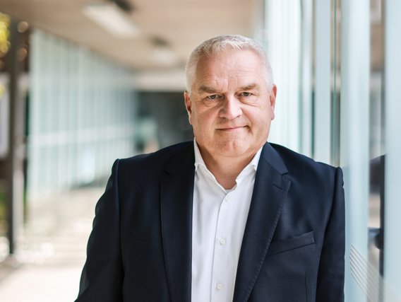 Maik Tiedemann, CEO DMT GROUP Porträtfoto von Maik Tiedemann, CEO DMT GROUP