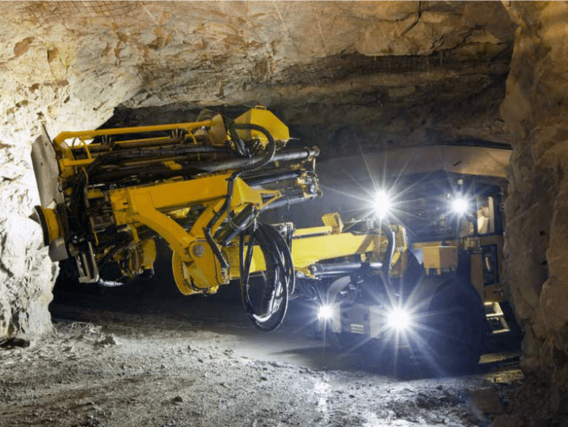 Perfuratriz Simba Perfuratriz Simba, do tipo long role, usada em Kiruna. Fonte: Atlas Copco Underground Mining.