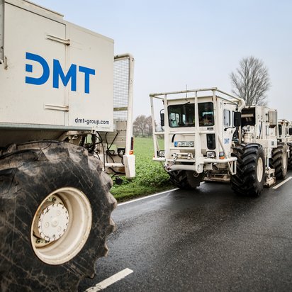 Vibro Trucks bei einer Messung