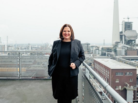 Die Netzwerkerin: Daniela Kampmann, Vice President; Head of Pipelines.