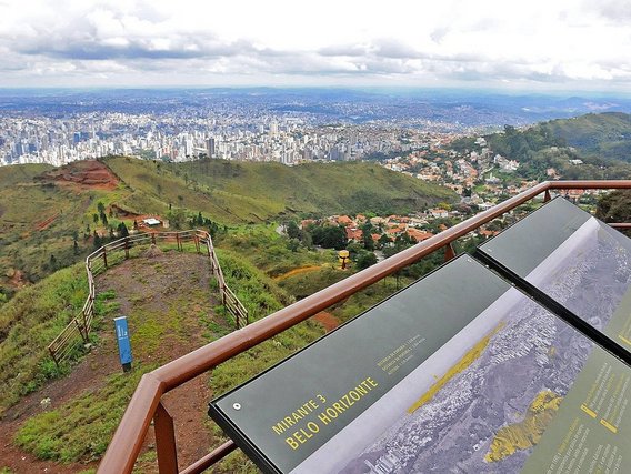 Mirante do Parque das Mangabeiras Mirante do Parque das Mangabeiras, exemplo de fechamento de mina em Belo Horizonte