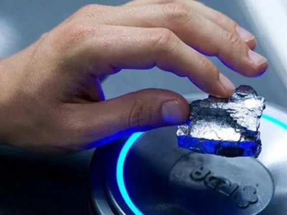 unobtainium No filme “Avatar”, “unobtainium” é um elemento raro e precioso que desencadeia uma guerra interespécies. Fonte: 20th Century Fox