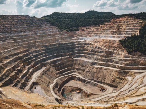 Mineração a céu aberto Mineração a céu aberto