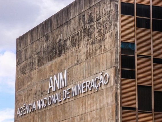 ANM Edifício com letras ANM