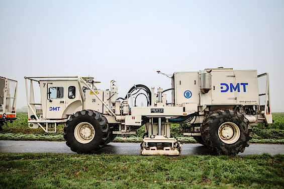 DMT Vibro Trucks - Tiefe Geothermie für Deutschland