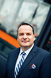 Jens-Peter Lux, Manager DMT Jens-Peter Lux, Manager DMT