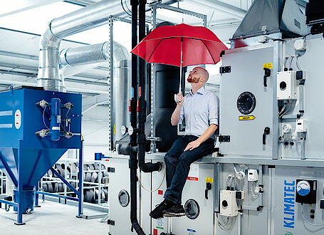 Daniel Michalek, DMT, registered inspector in accordance with building legislation, The buck stops with the operator Daniel Michalek, DMT, registered inspector in accordance with building legislation, with a technical system in an industrial facility