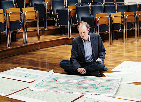 Prof. Manfred Joswig, Head of the Institute of Geophysics, University of Stuttgart, Earthquake research is detective work Prof. Manfred Joswig, Head of the Institute of Geophysics, University of Stuttgart